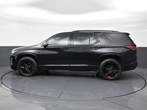 Mosaic Black Metallic 2023 Chevrolet Traverse Premier