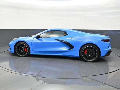 Rapid Blue 2025 Chevrolet Corvette Stingray w/2LT