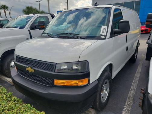 2025 Chevrolet Express 2500 RWD 2500 Regular Wheelbase WT