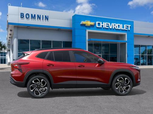Apex Red 2026 Chevrolet Trax FWD 2RS
