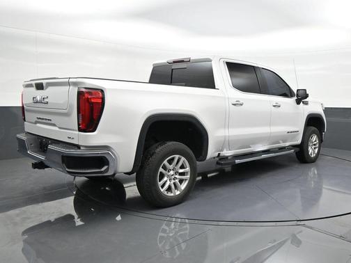 White Frost Tricoat 2019 GMC Sierra 1500 SLT