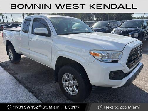 2017 Toyota Tacoma SR
