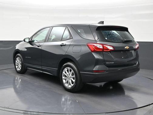 Sterling Gray Metallic 2024 Chevrolet Equinox LS