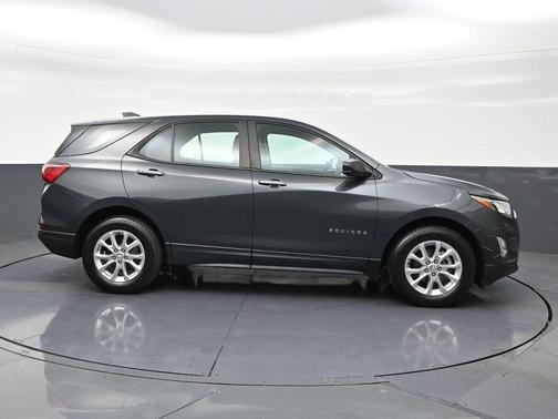 Sterling Gray Metallic 2024 Chevrolet Equinox LS