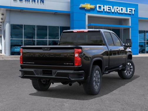 2026 Chevrolet Silverado 2500 Custom