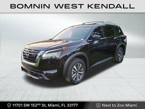 2024 Nissan Pathfinder SL FWD