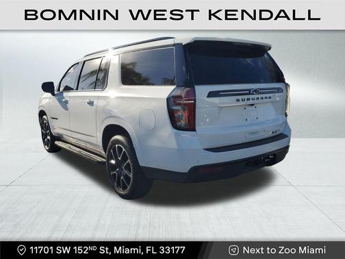 2023 Chevrolet Suburban RST