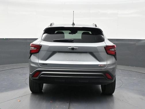 Sterling Gray Metallic 2025 Chevrolet Trax 2RS
