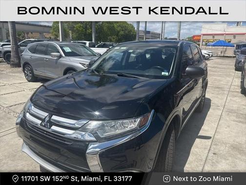 2017 Mitsubishi Outlander ES