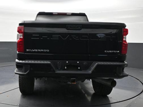Black 2025 Chevrolet Silverado 2500 Custom
