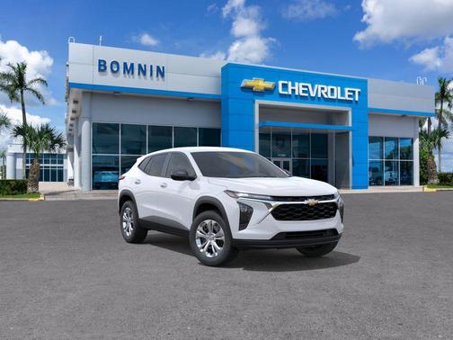 Summit White 2026 Chevrolet Trax LS