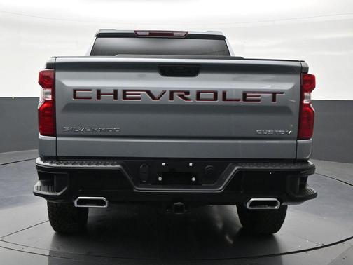 Sterling Gray Metallic 2026 Chevrolet Silverado 1500 Custom Trail Boss