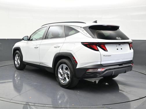 White Pearl 2024 Hyundai TUCSON SEL