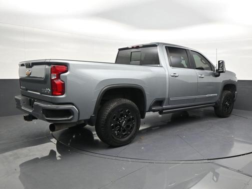 Sterling Gray Metallic 2024 Chevrolet Silverado 2500 High Country