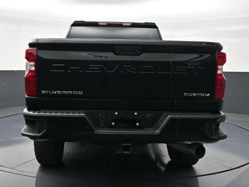 Black 2025 Chevrolet Silverado 2500 Custom