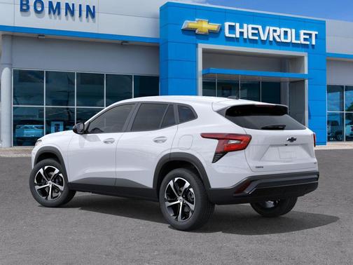 Summit White 2026 Chevrolet Trax FWD 1RS