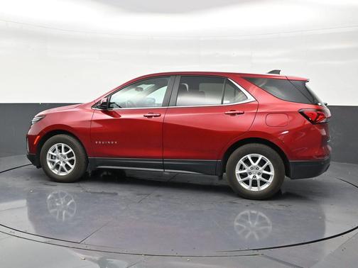 Radiant Red Tintcoat 2023 Chevrolet Equinox 1LT