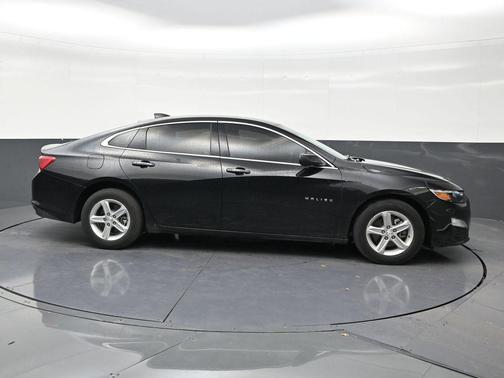 Mosaic Black Metallic 2024 Chevrolet Malibu 1LS