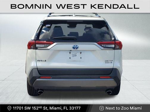 2020 Toyota RAV4 Hybrid SE
