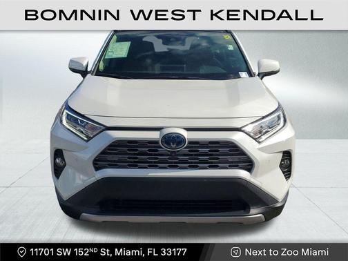 2020 Toyota RAV4 Hybrid SE