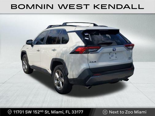 2020 Toyota RAV4 Hybrid SE