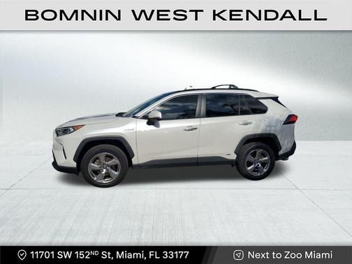 2020 Toyota RAV4 Hybrid SE