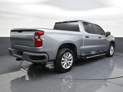 Sterling Gray Metallic 2024 Chevrolet Silverado 1500 Custom