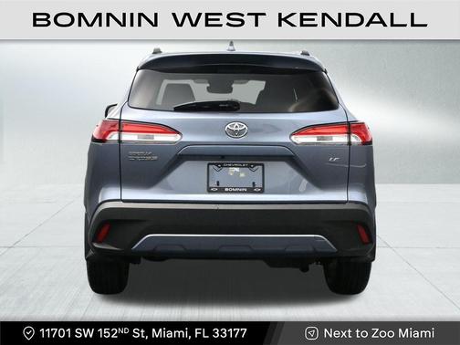2024 Toyota Corolla Cross LE