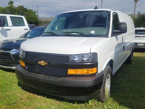 2025 Chevrolet Express 2500 RWD 2500 Regular Wheelbase WT