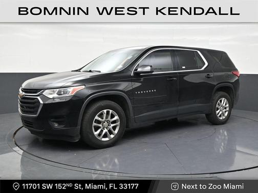 Mosaic Black Metallic 2020 Chevrolet Traverse LS