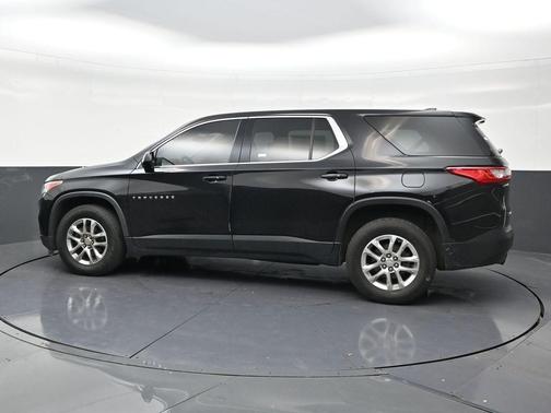 Mosaic Black Metallic 2020 Chevrolet Traverse LS
