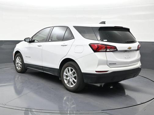 Summit White 2024 Chevrolet Equinox LS