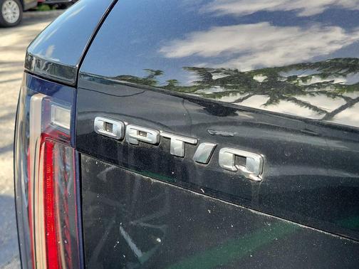 2025 Cadillac OPTIQ Luxury 1 AWD