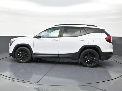 Summit White 2023 GMC Terrain SLE