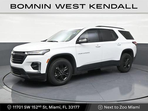 Summit White 2023 Chevrolet Traverse LS