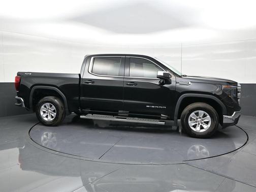2023 GMC Sierra 1500 SLE
