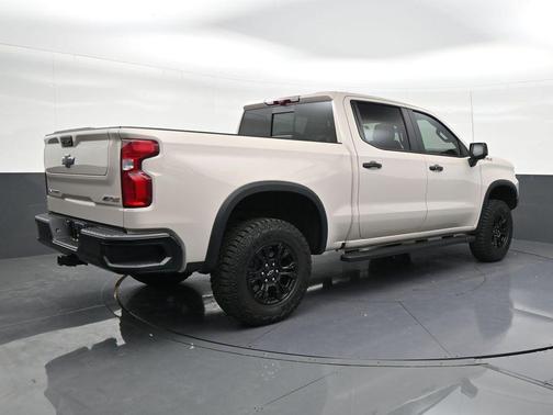 White Sands 2026 Chevrolet Silverado 1500 ZR2