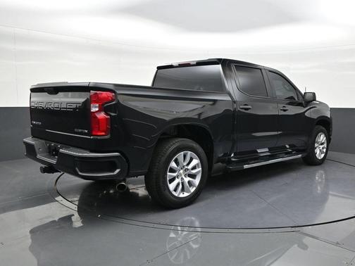 Black 2021 Chevrolet Silverado 1500 Custom