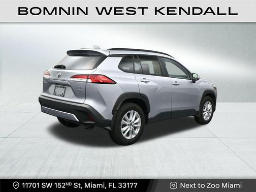 2024 Toyota Corolla Cross LE