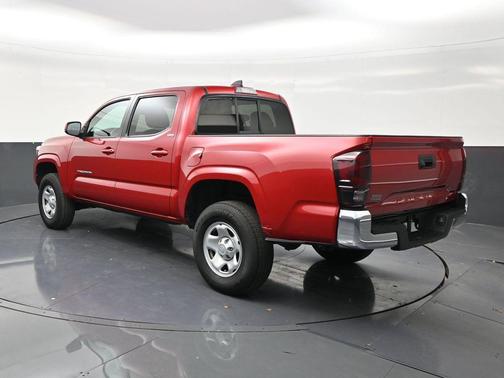 Barcelona Red Metallic 2022 Toyota Tacoma SR5