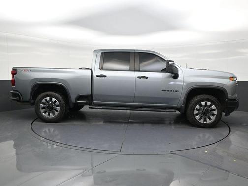 Sterling Gray Metallic 2024 Chevrolet Silverado 2500 Custom