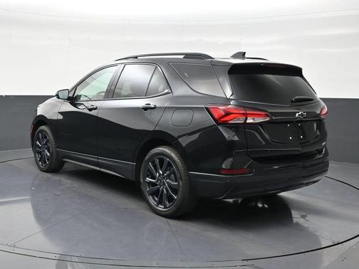 Mosaic Black Metallic 2024 Chevrolet Equinox FWD RS