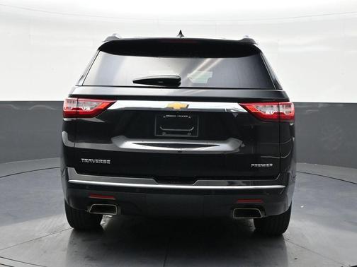 Mosaic Black Metallic 2019 Chevrolet Traverse Premier