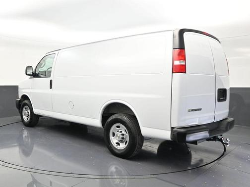 Summit White 2025 Chevrolet Express 2500 Work Van
