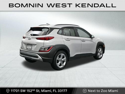 2022 Hyundai KONA SEL