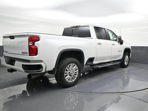 Iridescent Pearl Tricoat 2020 Chevrolet Silverado 2500 High Country