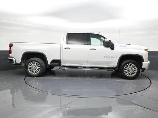 Iridescent Pearl Tricoat 2020 Chevrolet Silverado 2500 High Country