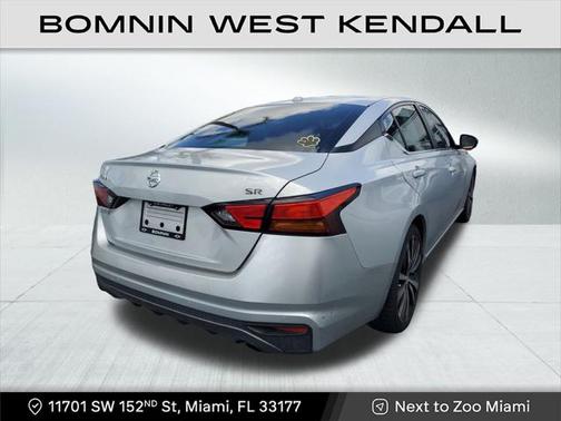 2021 Nissan Altima SR FWD