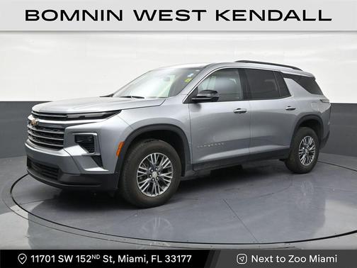 Sterling Gray Metallic 2024 Chevrolet Traverse LT