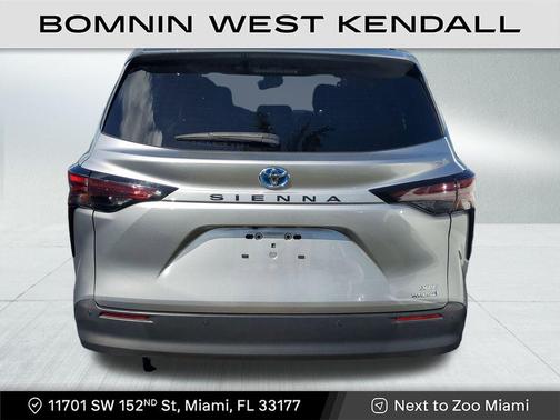 2024 Toyota Sienna XLE